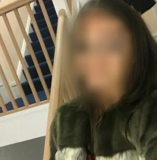 Amira, 21