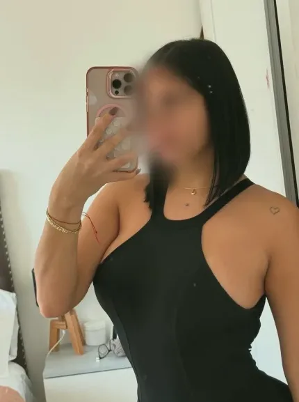 Aya, 28