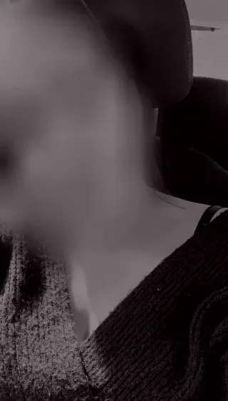 Cecilie, 27