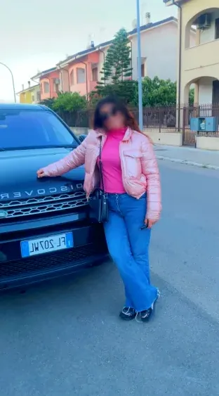 Emina, 36
