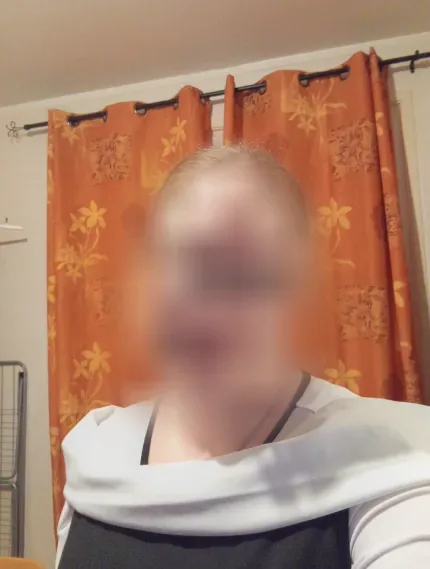 Kamilla, 37