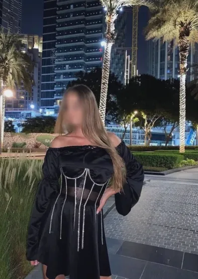 Karoline, 40
