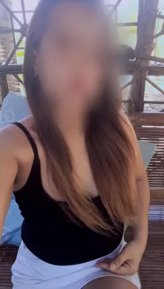 Marie, 32